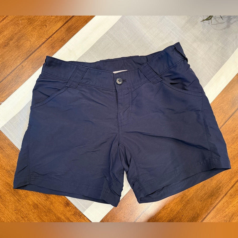 Columbia Women's Navy Cargo Shorts